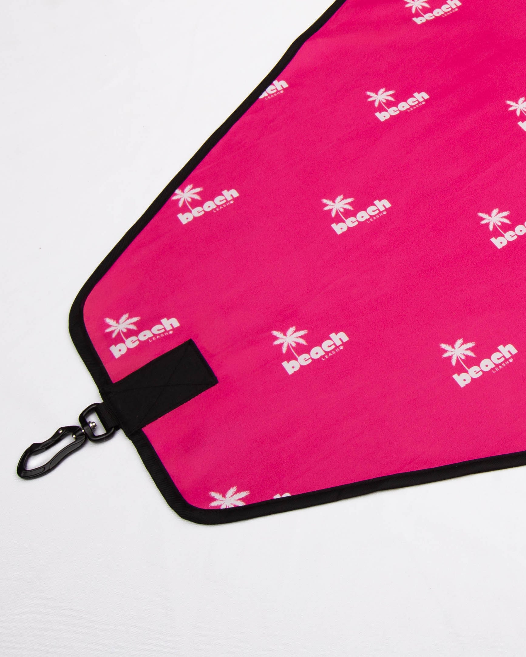 Simply Pink Beach Leash™ – A Clean & Simple, Everyday 2-in-1 Dog Leash & Towel